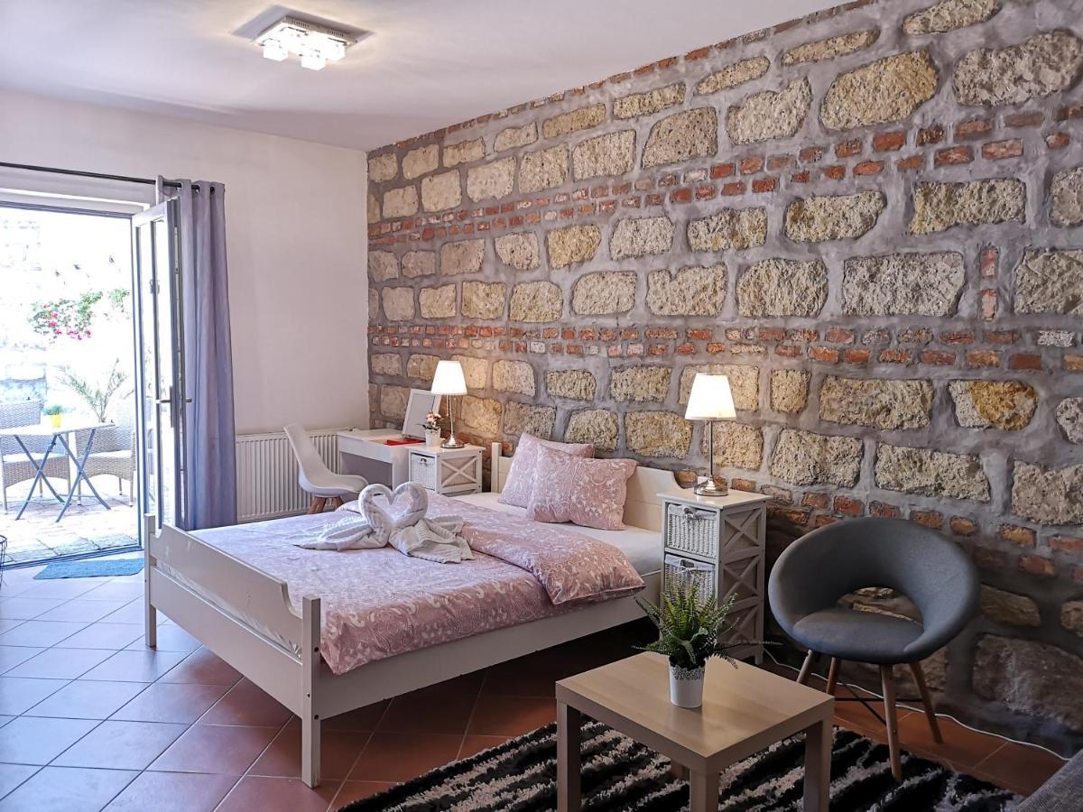 Villa Florencia Eger Extérieur photo