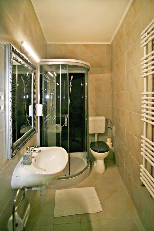 Villa Florencia Eger Extérieur photo